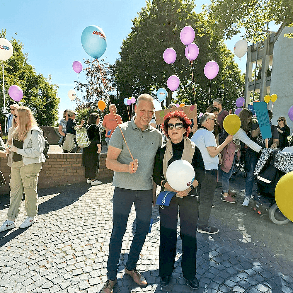 Beim Klever Inklusionsmarsch konnte ich viele Einsichten zu den Themen Inklusive und Barrierefreiheit gewinnen. markus-dahmen-buergermeister-kandidat-kleve-2025-05-10-inklusionsmarsch-kleve